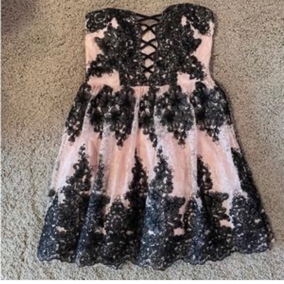 TRIXXI PROM DRESS COQUETTE GIRLY CORE PINK RETRO LACE SEQUINED IN SIZE 3 - Picture 2 of 7